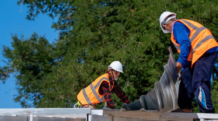 Expert Emergency Roof Repairs services in Galesburg, ND